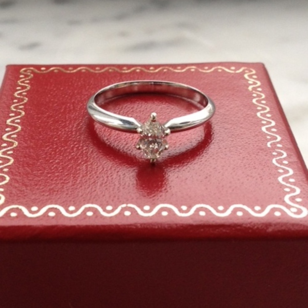 Beautiful Genuine Marquise Cut Diamond Ring